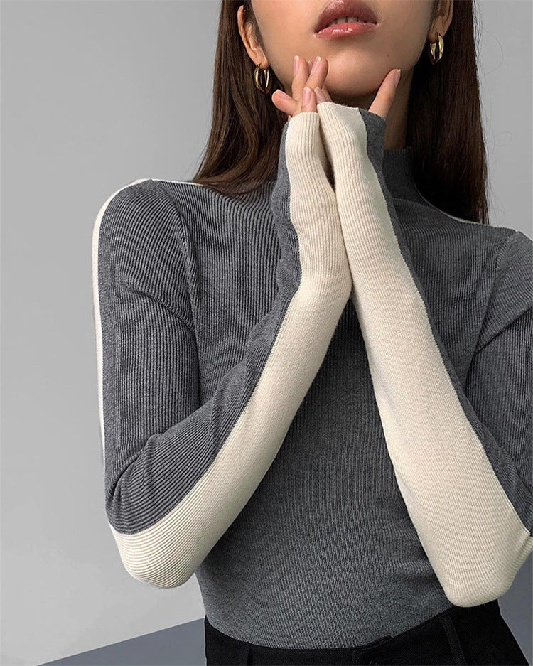 Aurelia Turtleneck