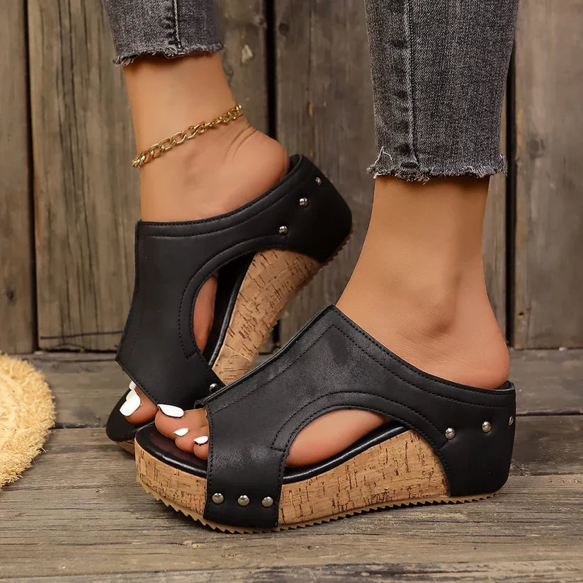 Luna™| Stud Wedges