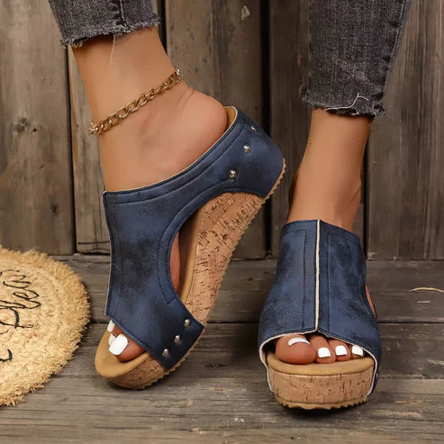 Luna™| Stud Wedges